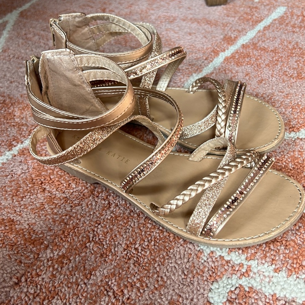 Kelly & Katie girls size 3 sandals, excellent condition